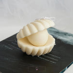 Load image into Gallery viewer, Pearl Shell Shaped Silicone Candle Candles
